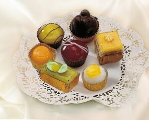SURTIDO DE REPOSTERIA 10 VARIEDADES 1,5 KG